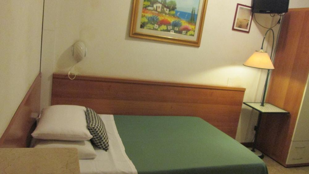 Ca' Grande Hotel Milan Bagian luar foto
